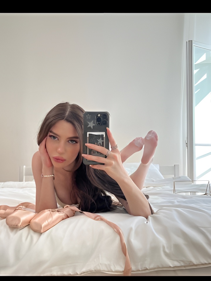 Василиса привлекательная девушка из Якутска цена от 10000 руб