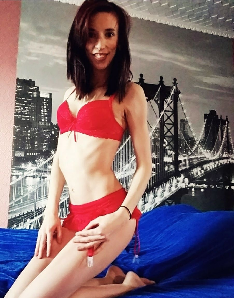 Анжела привлекательная девушка из Якутска цена от 3000 руб